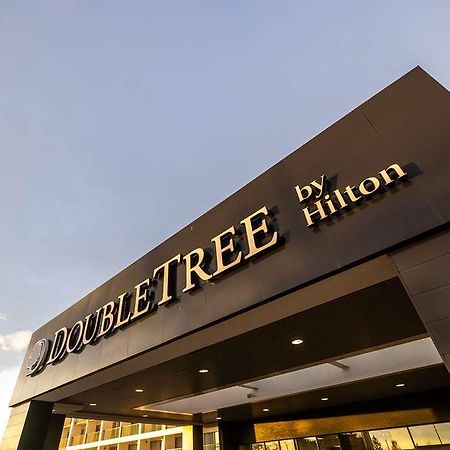 Doubletree By Hilton Calgary North Hotel Ngoại thất bức ảnh