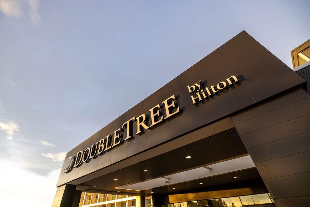 Doubletree By Hilton Calgary North Hotel Ngoại thất bức ảnh